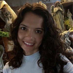 Meet your Posher, Ariana